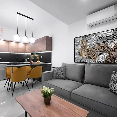 Reflection, Nilie Hospitality Mgmt Апартаменты *